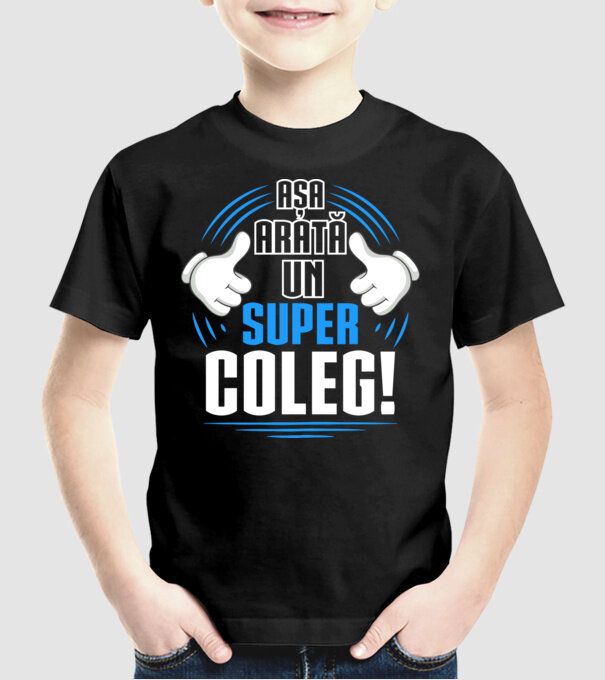 Așa arată un super coleg D4769145 model negru pe tricou