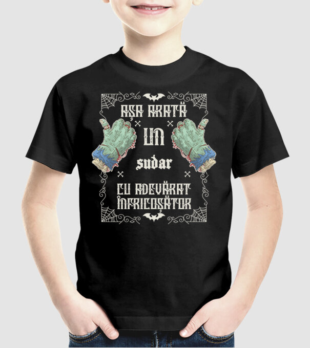Așa arată un SUDAR cu adevărat înfricoșător model negru pe tricou