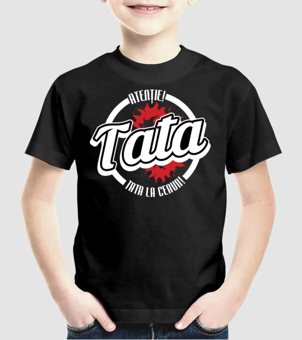 Atenție! Tata la ceaun! model negru pe tricou