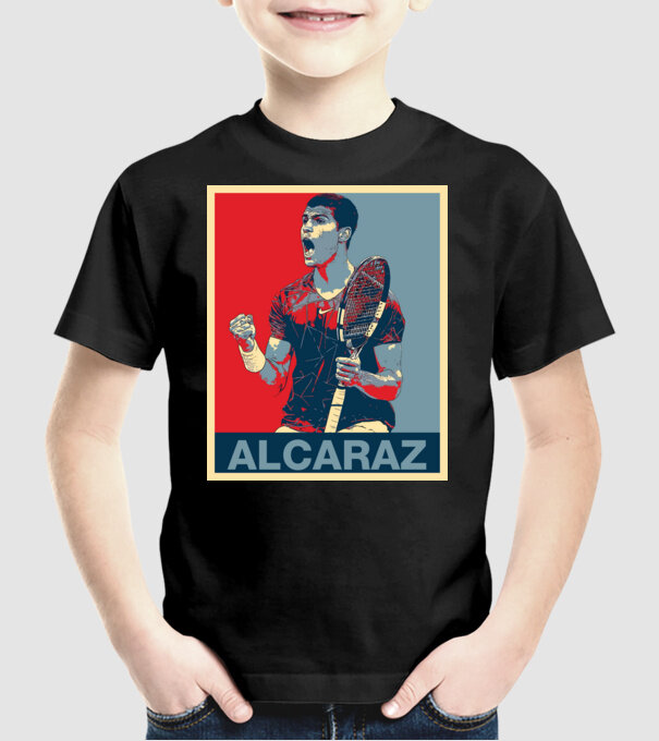Carlos Alcaraz model negru pe tricou