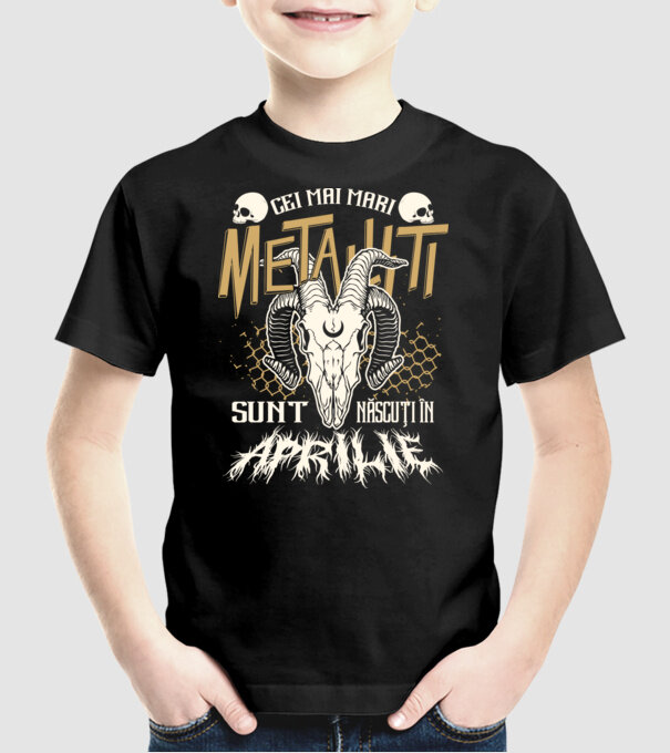 Cei mai mari metaliști sunt născuți în aprilie. model negru pe tricou