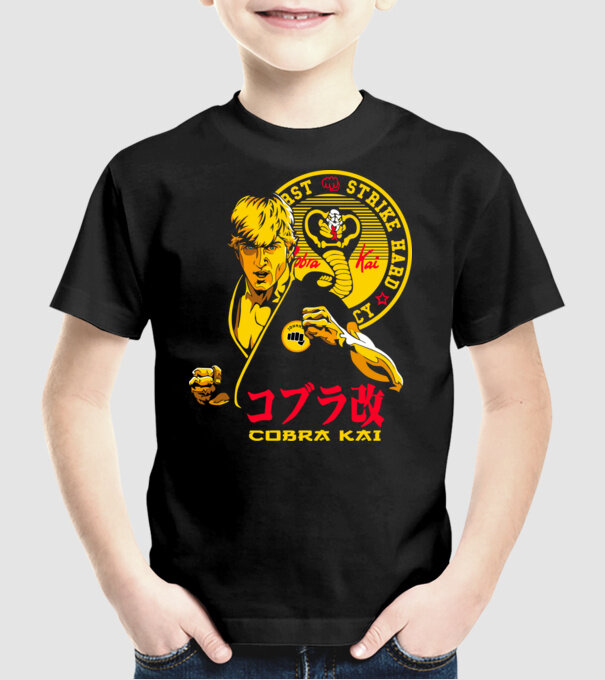 cobra kai poster model negru pe tricou