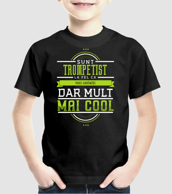 sunt un trompetist, la fel ca toți ceilalți, dar mult mai cool model negru pe tricou