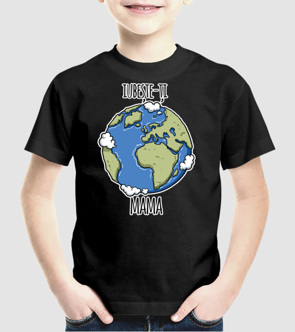 iubește-ți mama model negru pe tricou