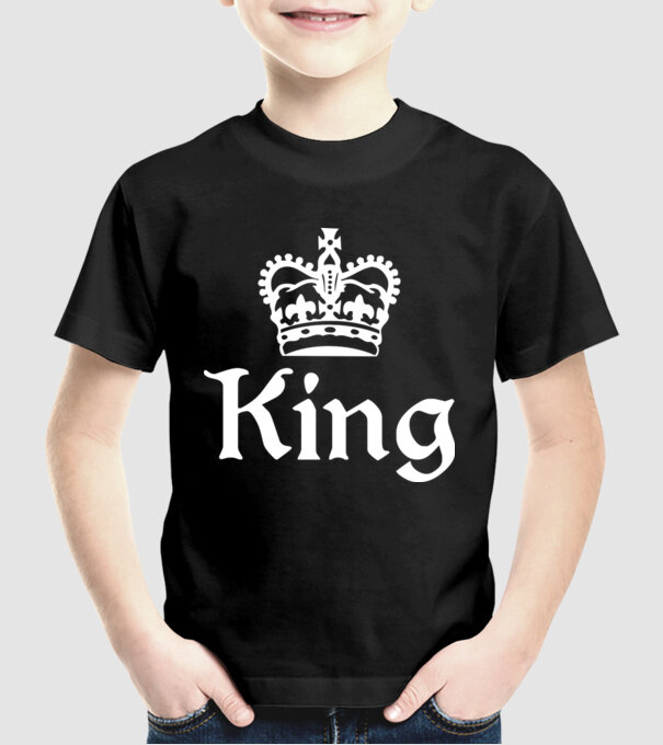 King model negru pe tricou
