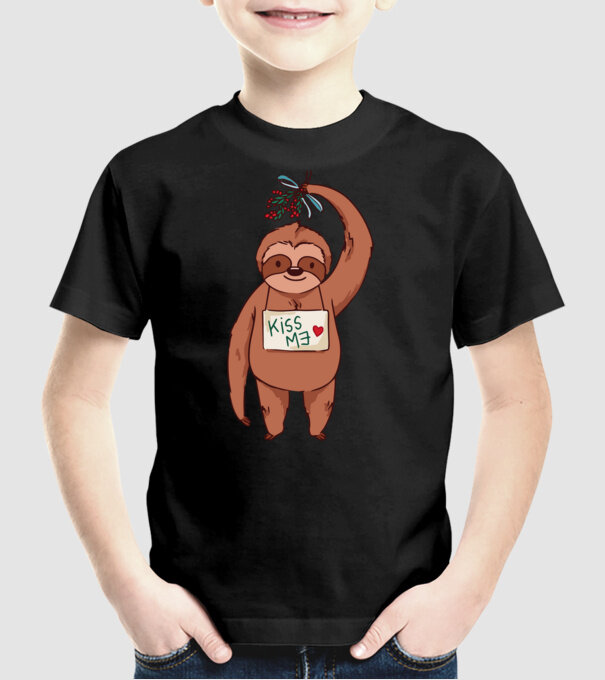 Leneș model negru pe tricou