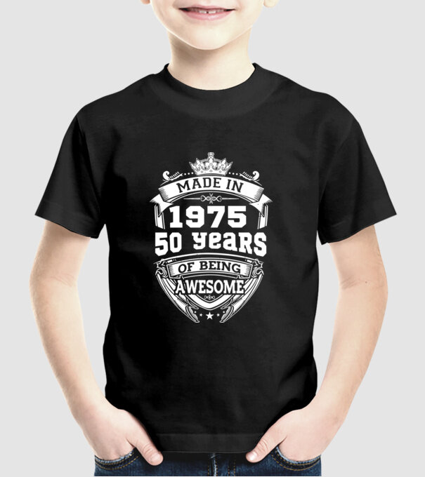 Made in awesome 1975 model negru pe tricou