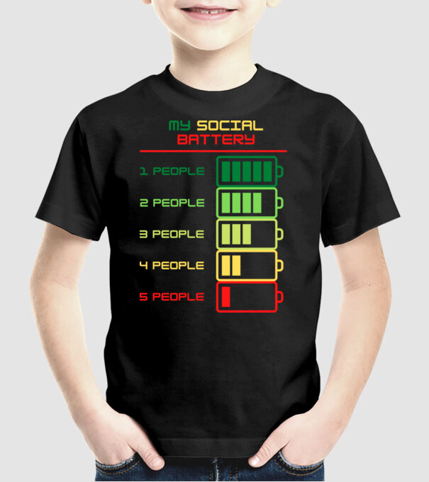 My social battery model negru pe tricou