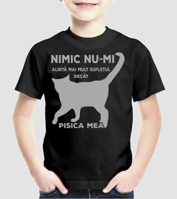Nimic nu-mi alintă mai mult sufletul decât pisica mea model negru pe tricou