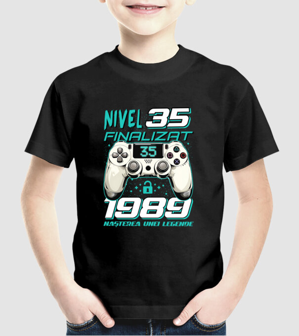 Nivel finalizat 35 1990 model negru pe tricou