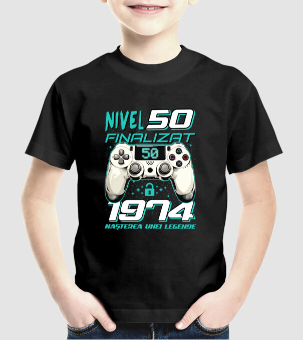 Nivel finalizat 50 1975 model negru pe tricou