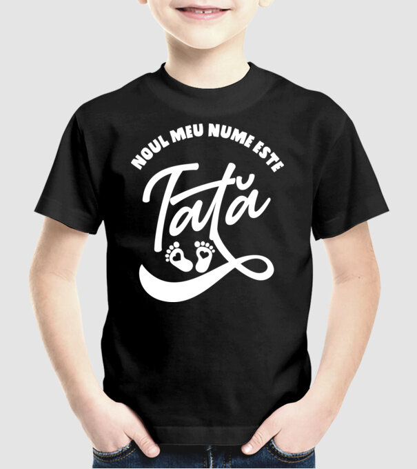 Noul meu nume este Tată model negru pe tricou