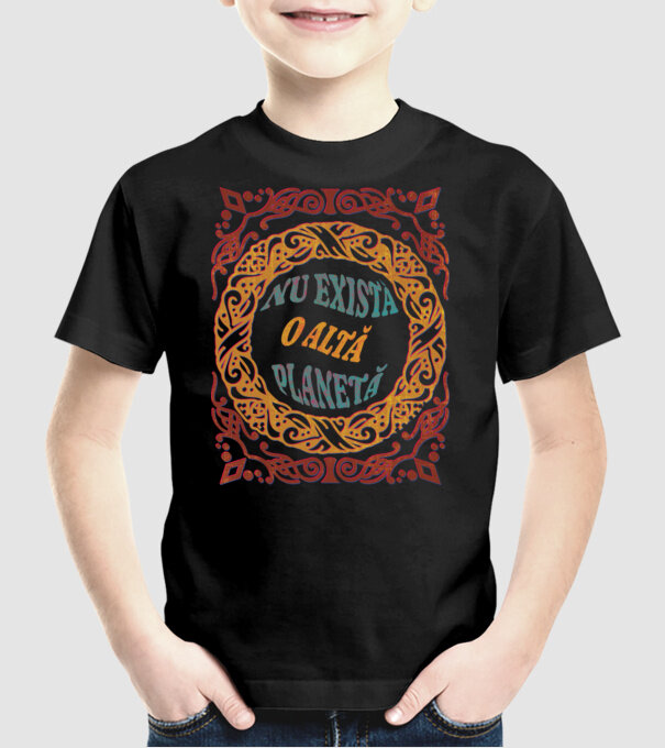 Nu există o altă planetă model negru pe tricou
