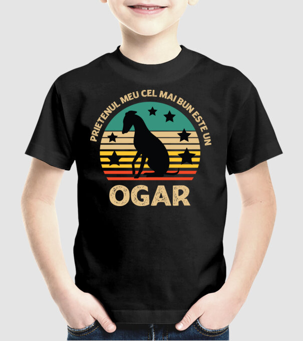 Prietenul meu cel mai bun este un ogar model negru pe tricou