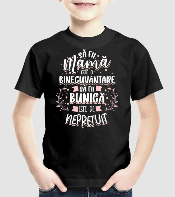 Să fii bunică este neprețuit model negru pe tricou