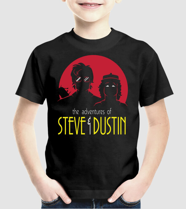 steve and dustin model negru pe tricou