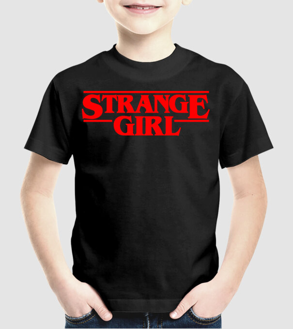 strange girl model negru pe tricou