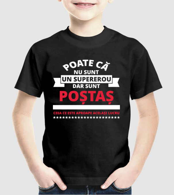 Supererou poştaş model negru pe tricou