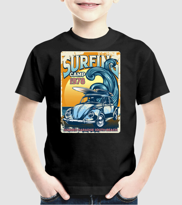 Surfer Camp model negru pe tricou