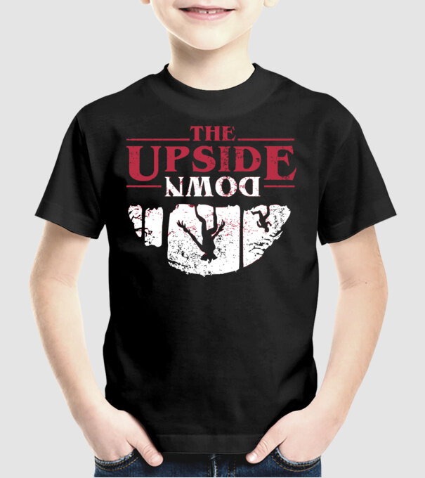the upside down logo model negru pe tricou