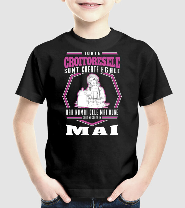Toate croitoresele mai model negru pe tricou