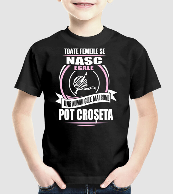 Toate femeile se nasc egale, dar numai cele mai bune pot croșeta model negru pe tricou