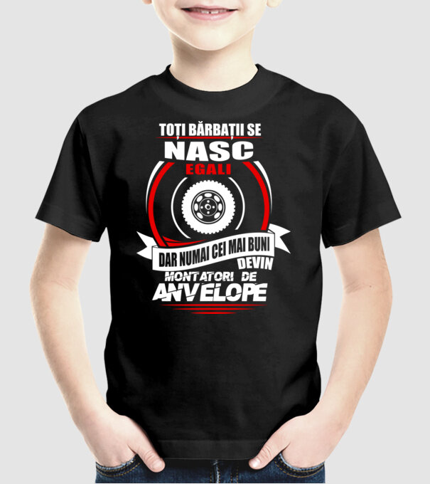 Toți bărbații se nasc egali montatori de anvelope model negru pe tricou