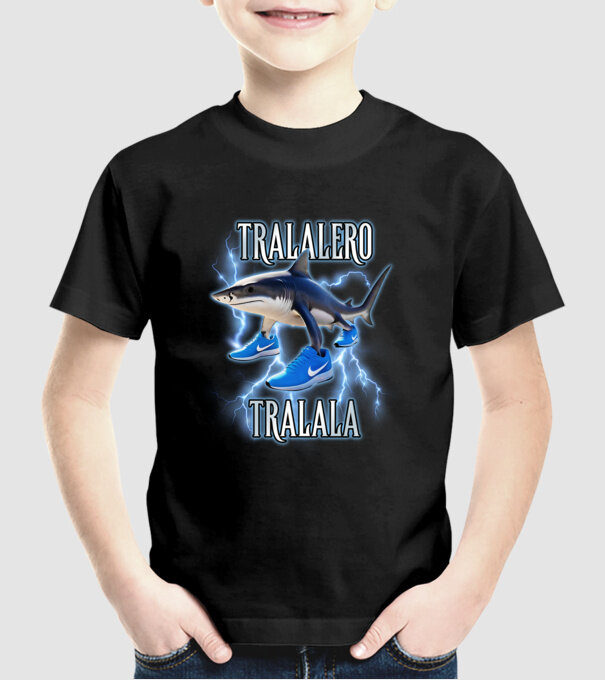 Tralalero Tralala model negru pe tricou