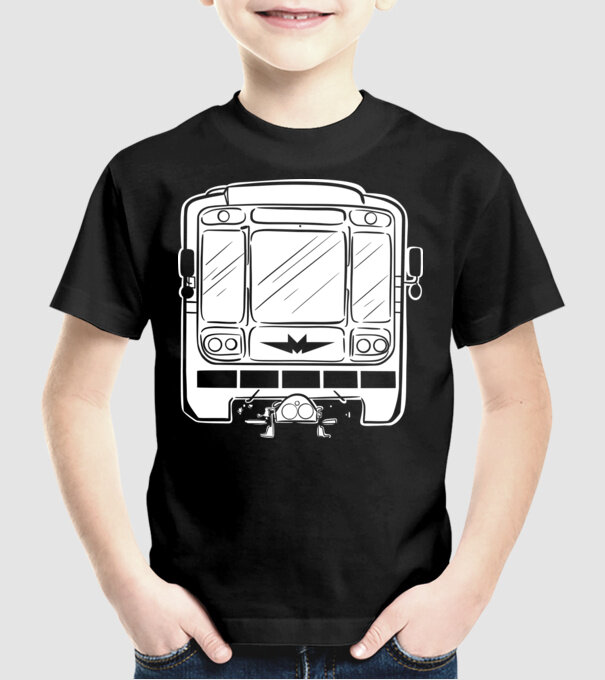 Trenuri model negru pe tricou
