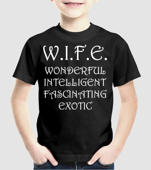 W.I.F.E. model negru pe tricou