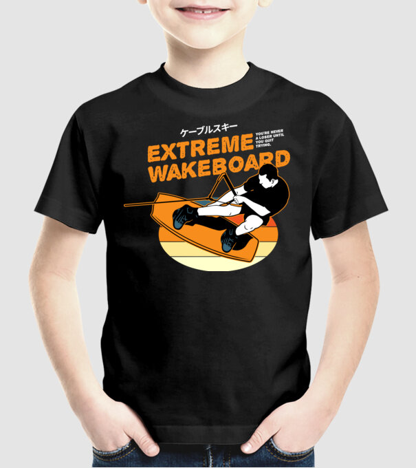 Wakeboard model negru pe tricou