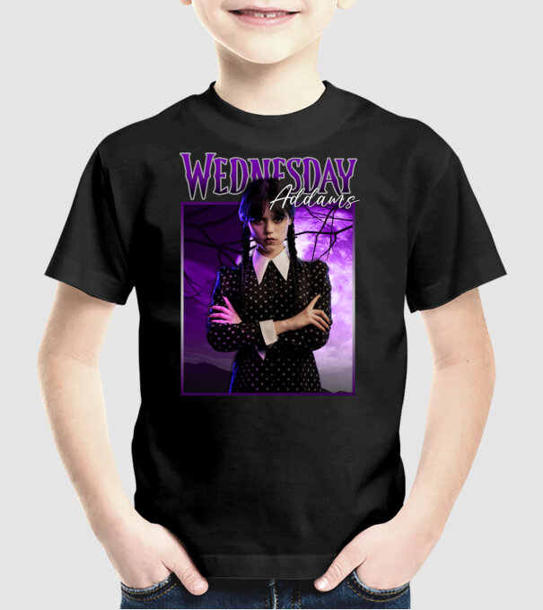 Wednesday Addams model negru pe tricou