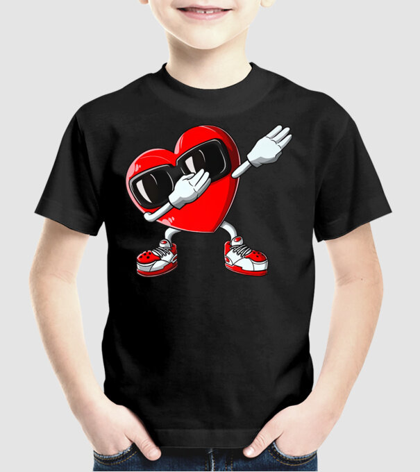 Dab inima model negru pe tricou