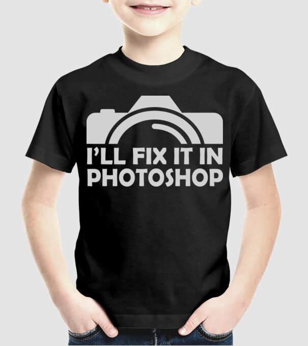 Fix in PS model negru pe tricou