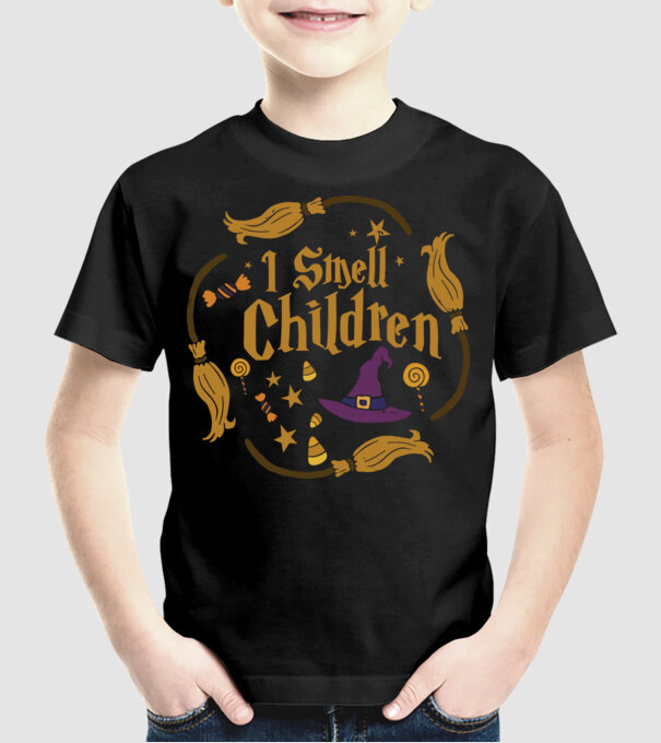 I smell children model negru pe tricou