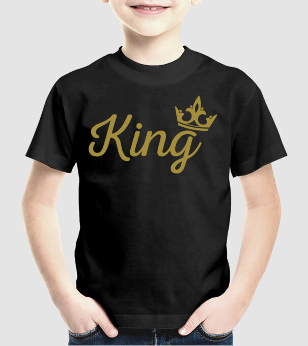 King model negru pe tricou