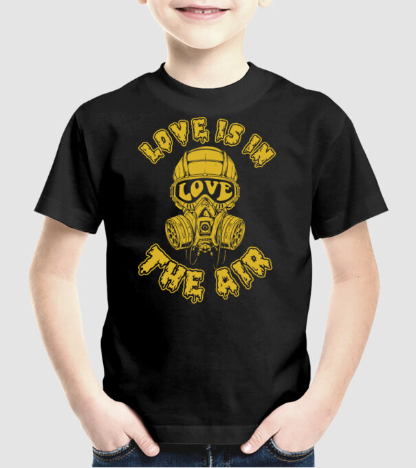 Love is in the air yellow model negru pe tricou