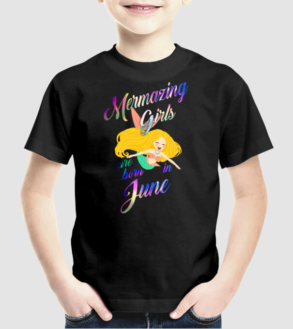 Mermazing girls are born june model negru pe tricou