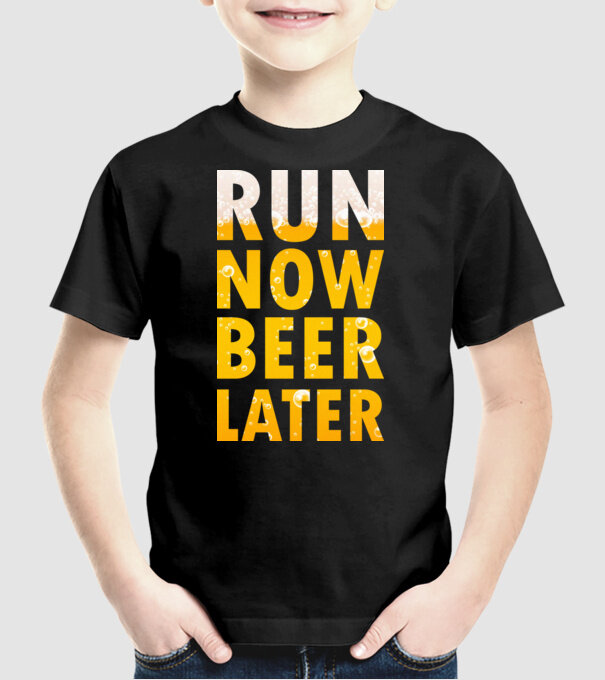 Run now beer later model negru pe tricou