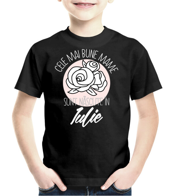  model  pe tricou