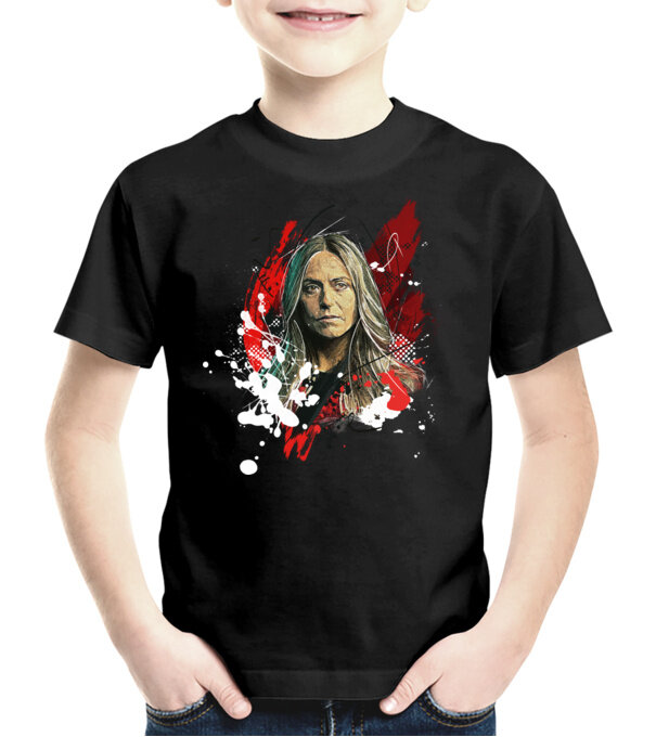  model  pe tricou