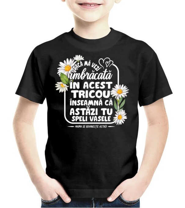  model  pe tricou
