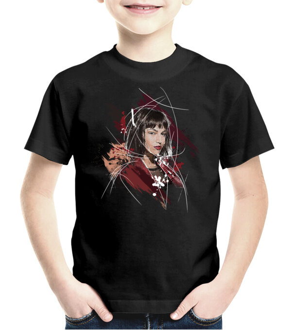  model  pe tricou