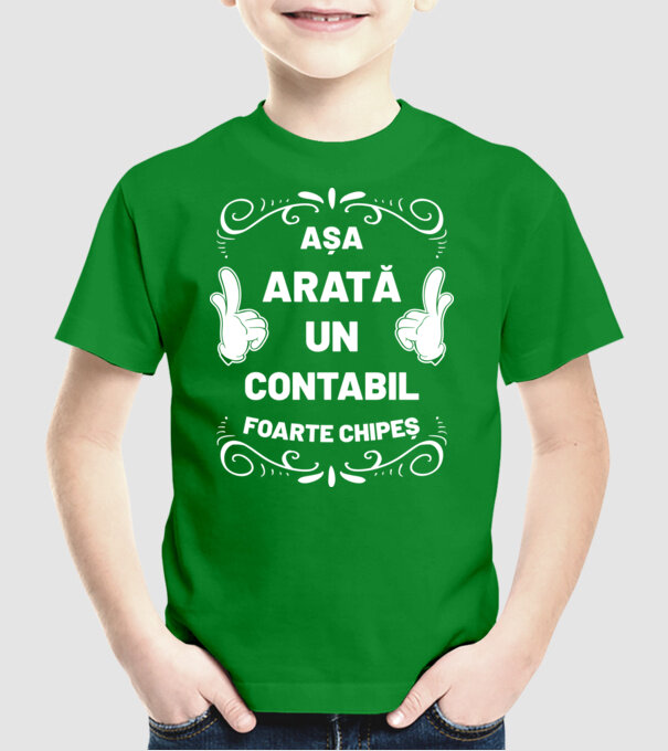 Așa arată un contabil foarte chipeș model verde pe tricou