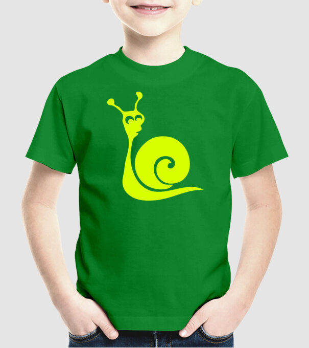 Snail model verde pe tricou