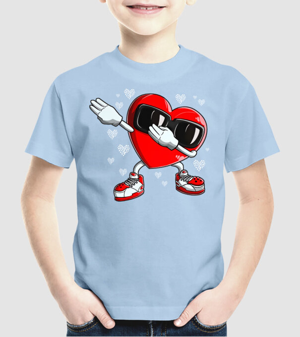 Dab inima model albastru deschis pe tricou