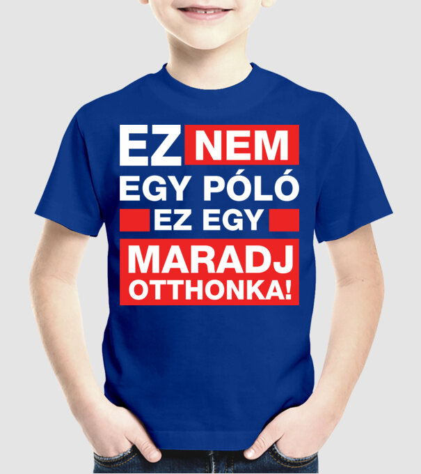 model albastru regal pe tricou