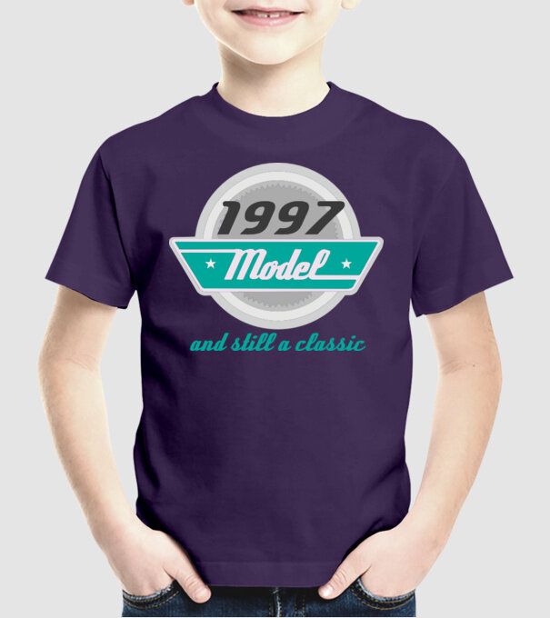 Model and still a classic - 1997 model mov pe tricou