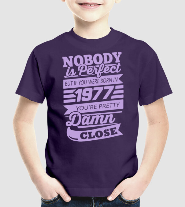 Nobody 1977 model mov pe tricou
