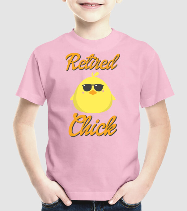 Retired chick model roz deschis pe tricou